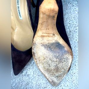 Manolo Blahnik suede pumps